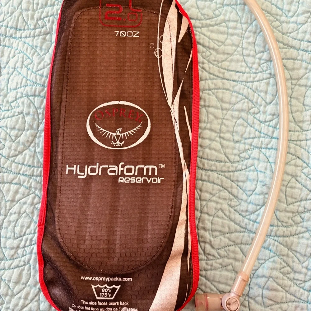 New Hydration Pack Bladder 2L - Picture 3 of 3